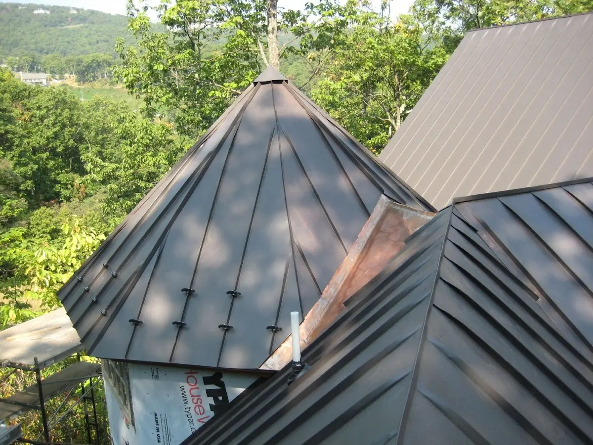 Professional Roof Tarp Installation by Craftsman Roofing in Hurricane